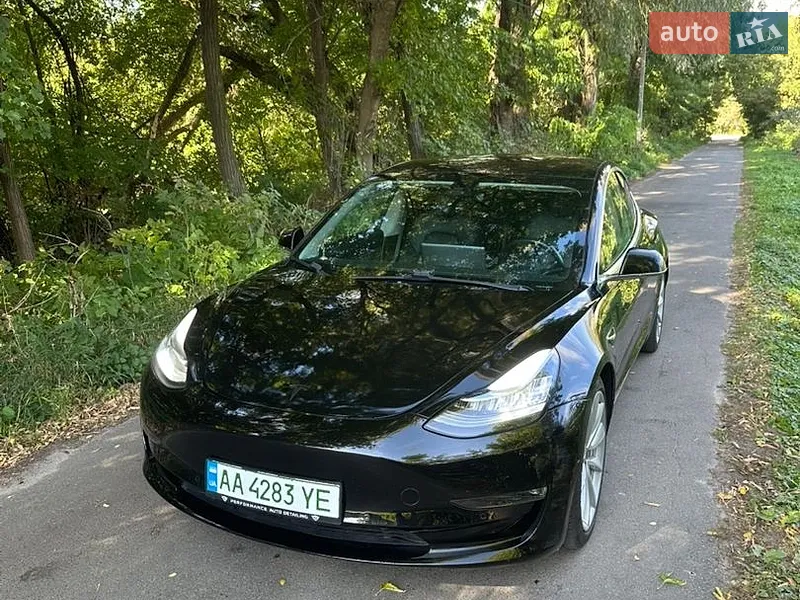Tesla Model 3 2018