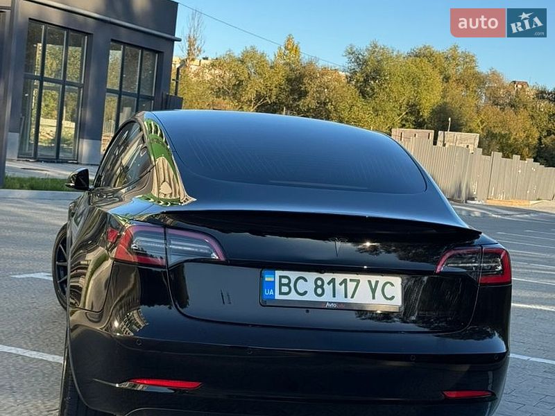 Седан Tesla Model 3 2018 в Львове фото 10 Седан Tesla Model 3 2018 в Львове