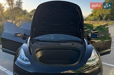 Седан Tesla Model 3 2018 в Львове фото 23 Седан Tesla Model 3 2018 в Львове