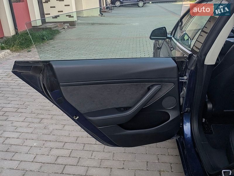 Седан Tesla Model 3 2023 в Тернополе фото 13 Седан Tesla Model 3 2023 в Тернополе