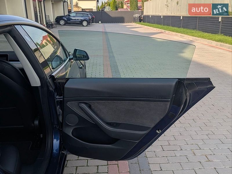 Седан Tesla Model 3 2023 в Тернополе фото 14 Седан Tesla Model 3 2023 в Тернополе