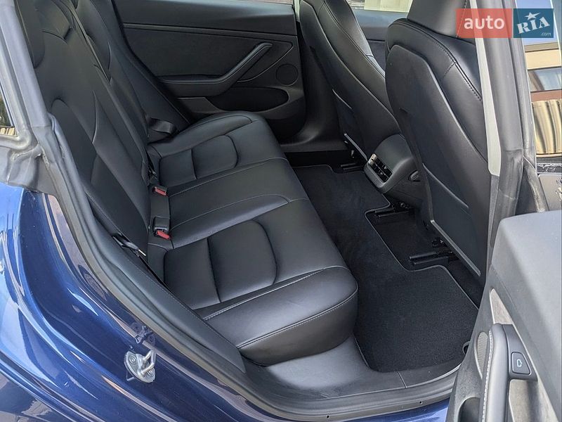 Седан Tesla Model 3 2023 в Тернополе фото 15 Седан Tesla Model 3 2023 в Тернополе