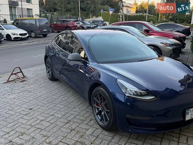 Tesla Model 3 2019
