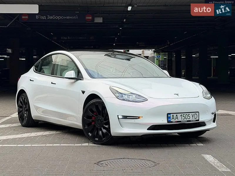 Tesla Model 3 2021