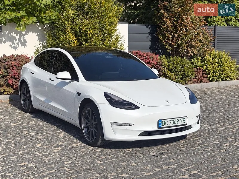 Tesla Model 3 2019