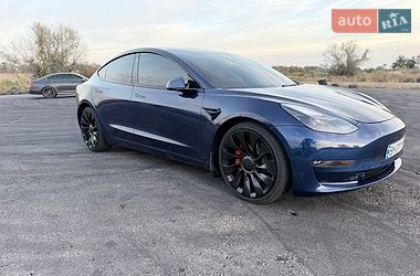 Седан Tesla Model 3 2023 в Одессе