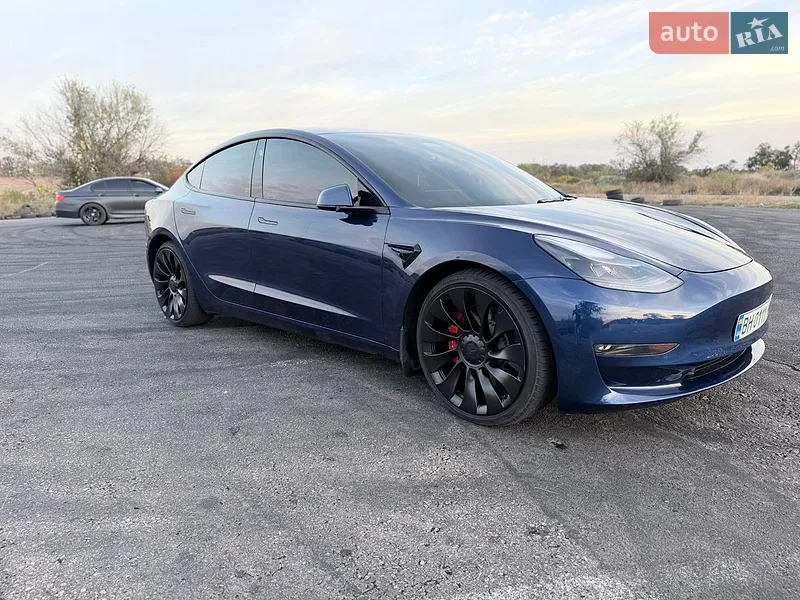 Tesla Model 3 2023