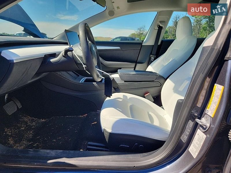 Седан Tesla Model 3 2023 в Черновцах фото 7 Седан Tesla Model 3 2023 в Черновцах