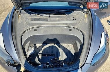 Седан Tesla Model 3 2023 в Черновцах фото 11 Седан Tesla Model 3 2023 в Черновцах