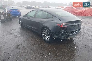 Седан Tesla Model 3 2024 в Киеве