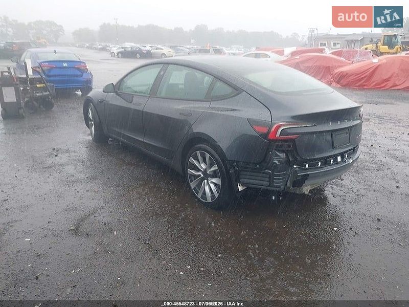 Седан Tesla Model 3 2024 в Киеве