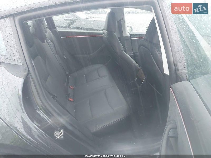 Седан Tesla Model 3 2024 в Киеве