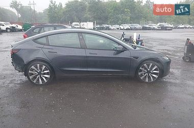 Седан Tesla Model 3 2024 в Киеве