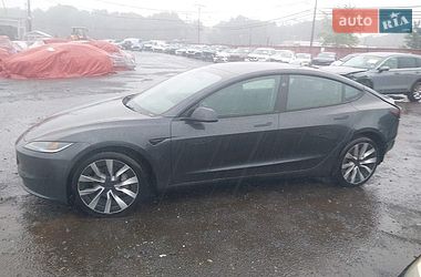 Седан Tesla Model 3 2024 в Киеве