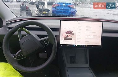 Седан Tesla Model 3 2024 в Киеве