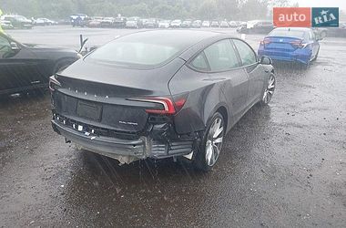 Седан Tesla Model 3 2024 в Киеве