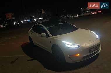 Седан Tesla Model 3 2021 в Києві фото Седан Tesla Model 3 2021 в Києві