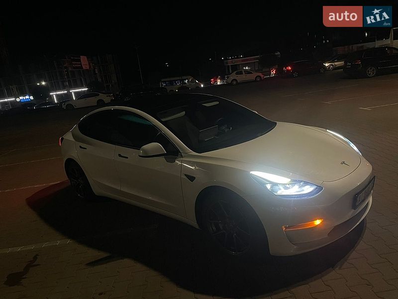 Седан Tesla Model 3 2021 в Києві фото 2 Седан Tesla Model 3 2021 в Києві