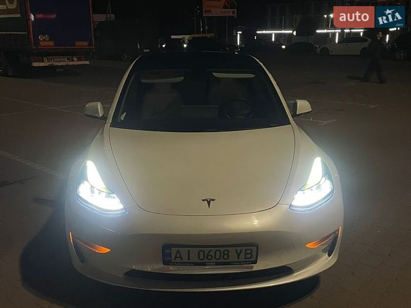 Седан Tesla Model 3 2021 в Києві фото 3 Седан Tesla Model 3 2021 в Києві