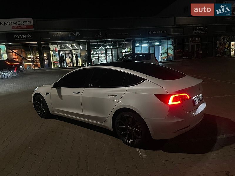 Седан Tesla Model 3 2021 в Києві фото 8 Седан Tesla Model 3 2021 в Києві
