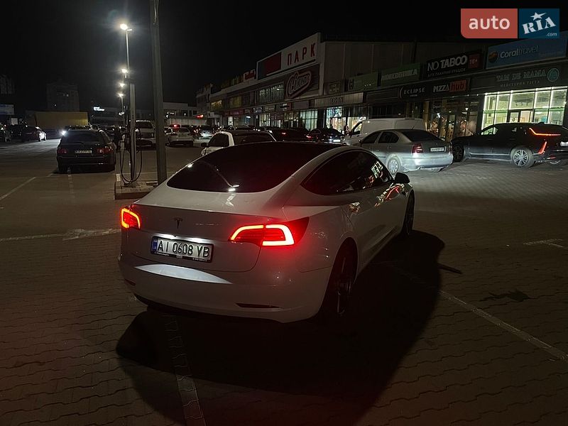 Седан Tesla Model 3 2021 в Києві фото 12 Седан Tesla Model 3 2021 в Києві