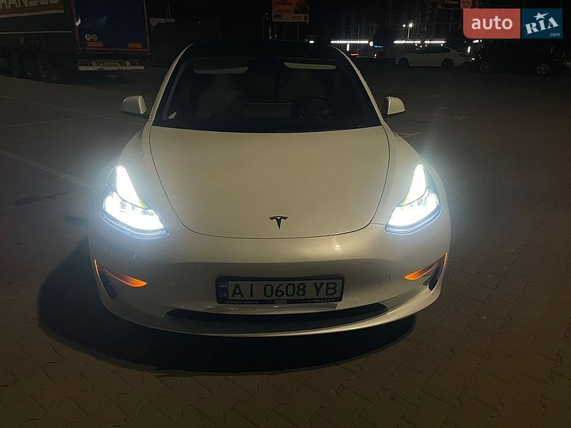 Седан Tesla Model 3 2021 в Києві фото 14 Седан Tesla Model 3 2021 в Києві