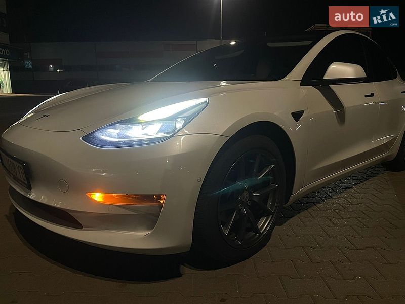 Седан Tesla Model 3 2021 в Києві фото 15 Седан Tesla Model 3 2021 в Києві