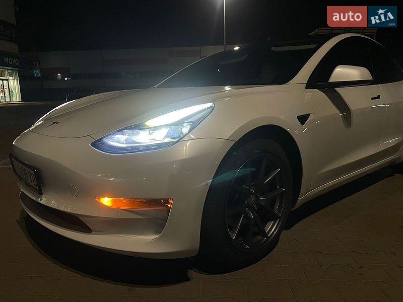 Седан Tesla Model 3 2021 в Києві фото 16 Седан Tesla Model 3 2021 в Києві