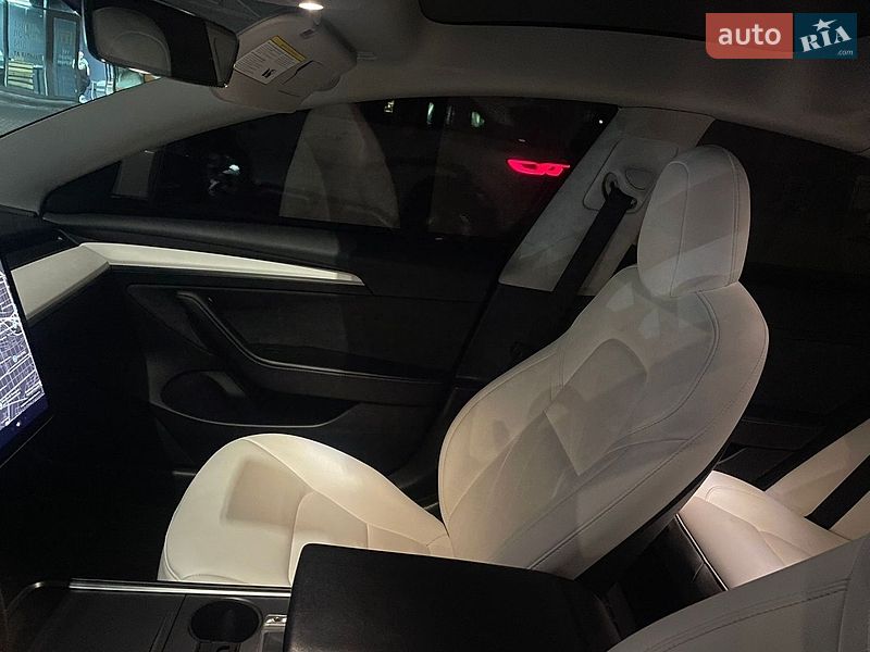 Седан Tesla Model 3 2021 в Києві фото 25 Седан Tesla Model 3 2021 в Києві