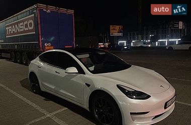 Седан Tesla Model 3 2021 в Києві фото 27 Седан Tesla Model 3 2021 в Києві