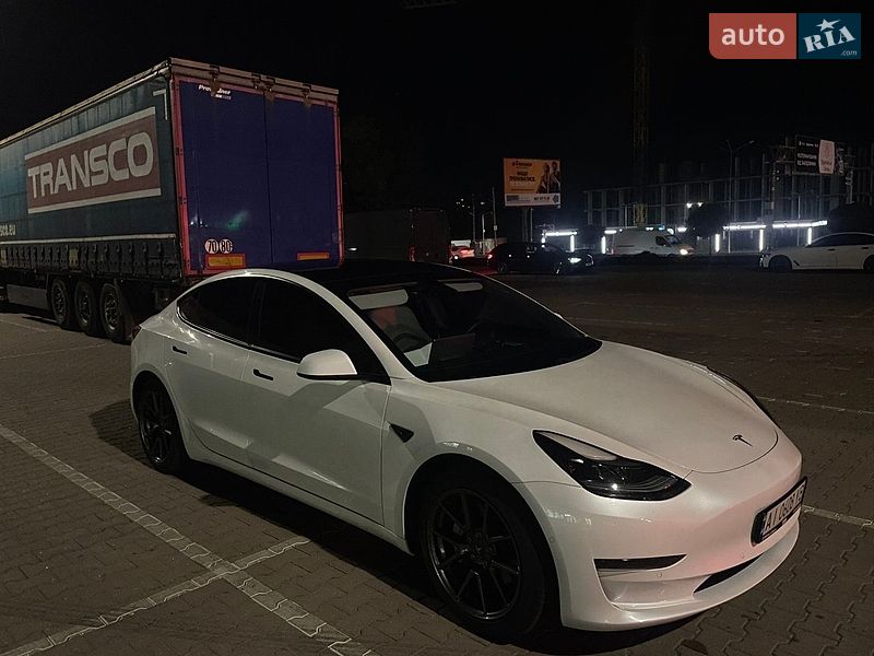 Седан Tesla Model 3 2021 в Києві фото 27 Седан Tesla Model 3 2021 в Києві