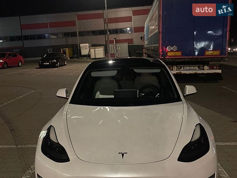 Седан Tesla Model 3 2021 в Києві фото 29 Седан Tesla Model 3 2021 в Києві