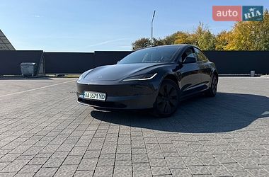 Седан Tesla Model 3 2024 в Львові