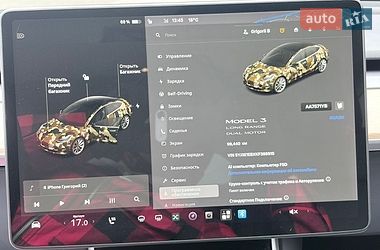 Седан Tesla Model 3 2019 в Киеве
