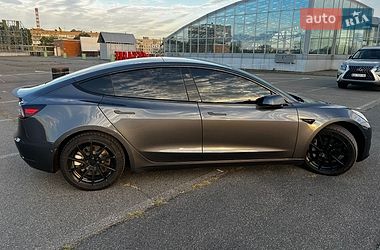 Седан Tesla Model 3 2021 в Києві