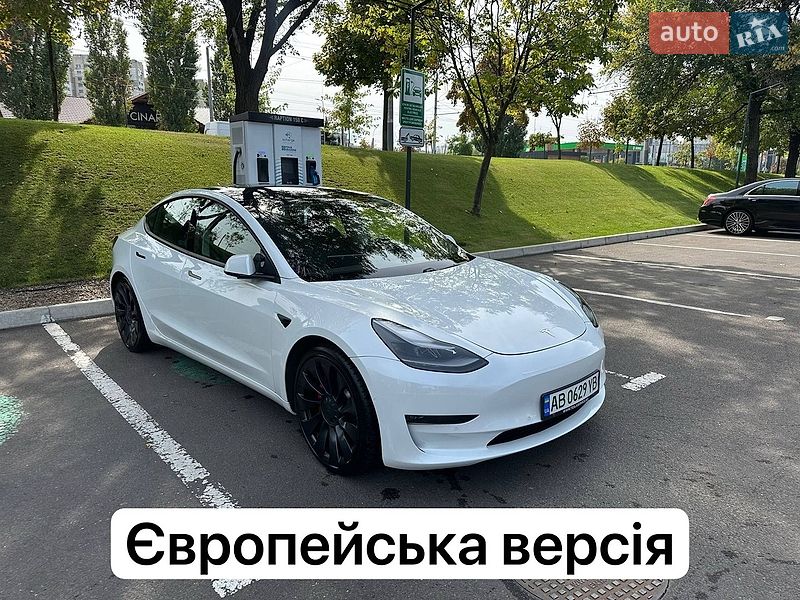 Седан Tesla Model 3 2021 в Могилев-Подольске