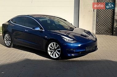Седан Tesla Model 3 2019 в Одессе