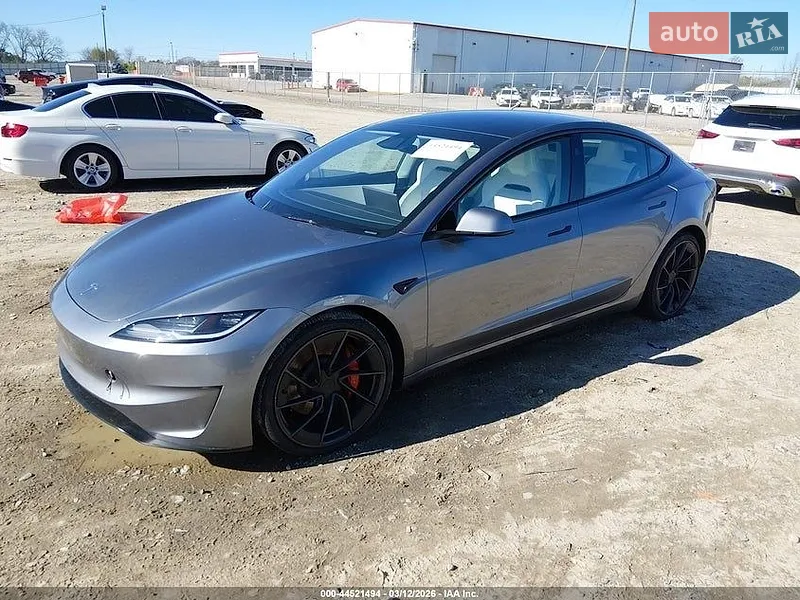 Tesla Model 3 2025