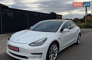 Седан Tesla Model 3 2019 в Луцке