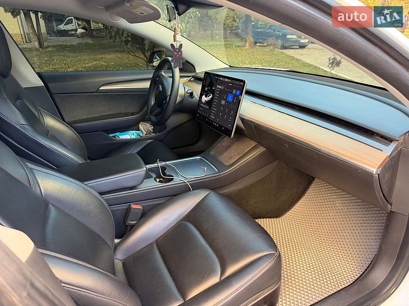 Седан Tesla Model 3 2021 в Кам'янець-Подільському