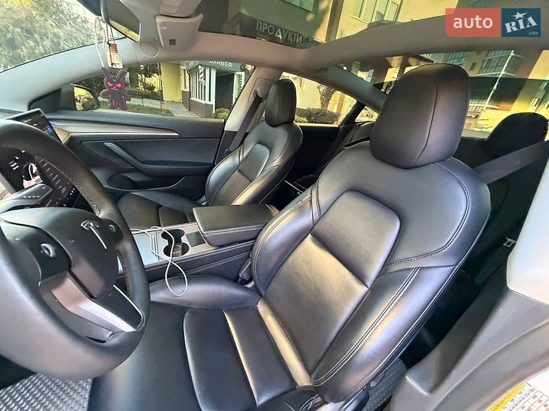 Седан Tesla Model 3 2021 в Кам'янець-Подільському
