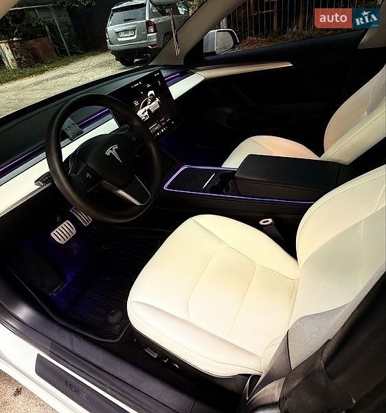 Седан Tesla Model 3 2023 в Фастове фото 4 Седан Tesla Model 3 2023 в Фастове