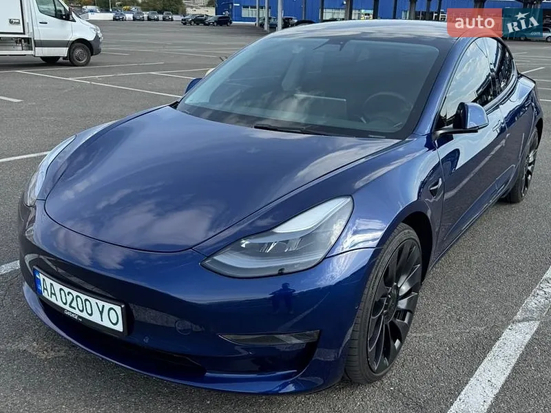 Tesla Model 3 2022