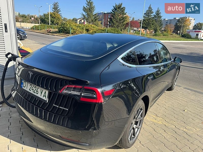 Седан Tesla Model 3 2018 в Харькове