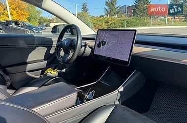 Седан Tesla Model 3 2018 в Харькове