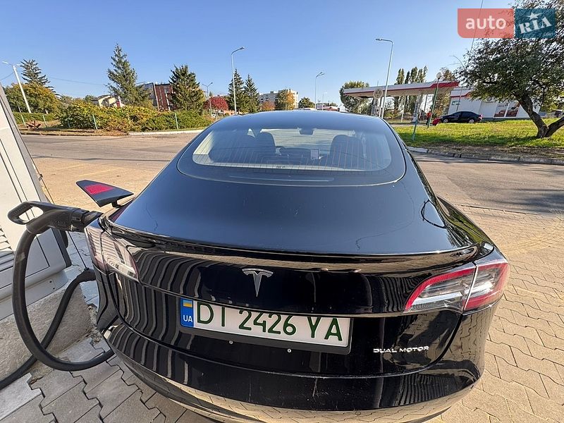 Седан Tesla Model 3 2018 в Харькове