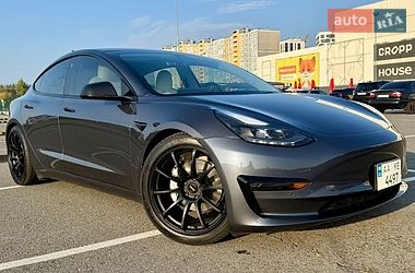 tesla model-3 2022 в Киев от профессионального продавца Вячеслав