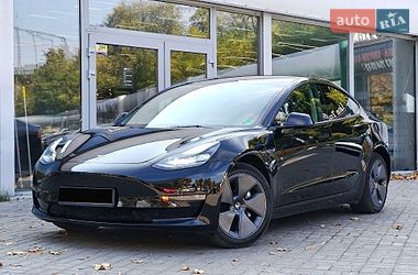 Седан Tesla Model 3 2022 в Днепре