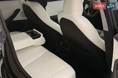 Седан Tesla Model 3 2025 в Миколаєві