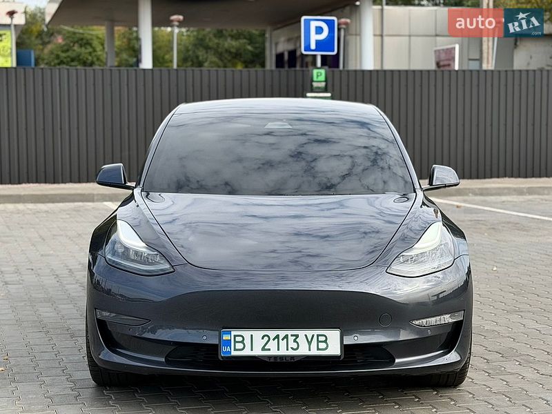 Седан Tesla Model 3 2022 в Кривому Розі